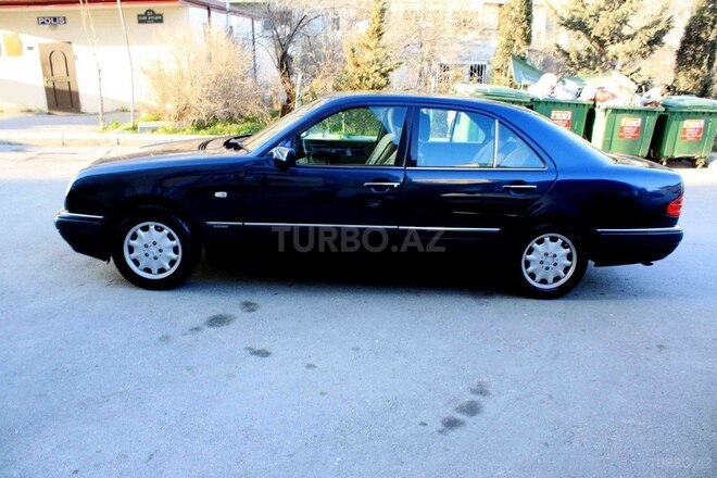 Mercedes E 240 1998, 382,600 km - 2.4 л - Bakı