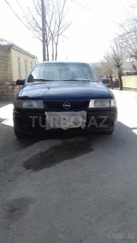 Opel Vectra 1996, 250,000 km - 1.6 l - Sumqayıt