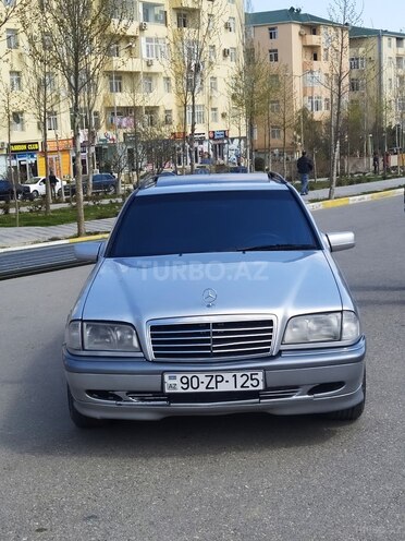 Mercedes C 220 1999, 260,000 km - 2.2 л - Xırdalan