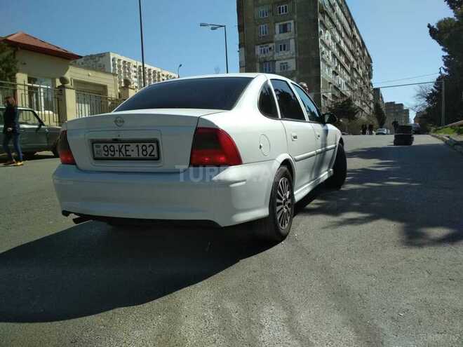 Opel Vectra 1999, 261,000 km - 1.8 l - Bakı