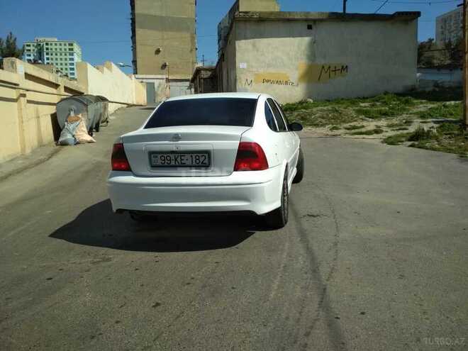 Opel Vectra 1999, 261,000 km - 1.8 l - Bakı