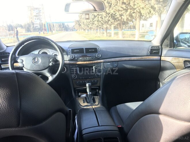 Mercedes E 220 2006, 194,000 km - 2.2 l - Bakı