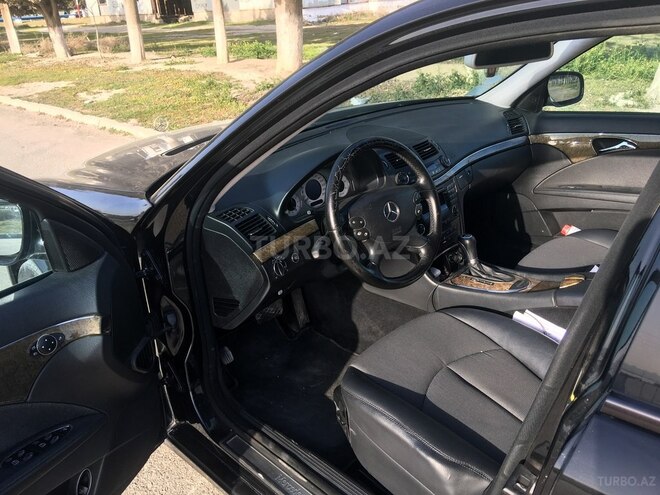 Mercedes E 220 2006, 194,000 km - 2.2 l - Bakı