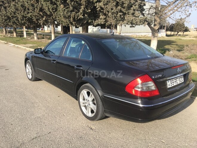 Mercedes E 220 2006, 194,000 km - 2.2 l - Bakı