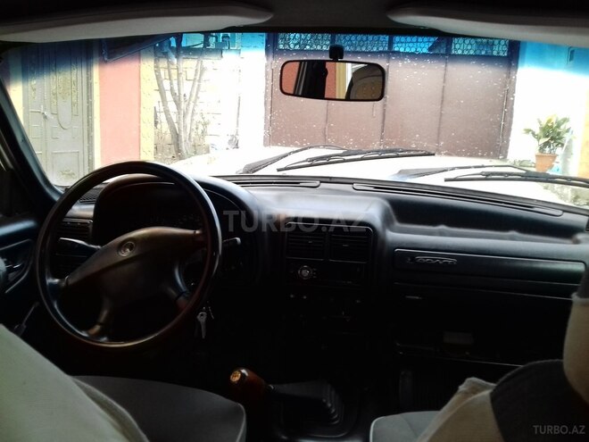 GAZ 31105 2005, 132,946 km - 2.4 l - Quba
