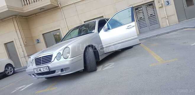 Mercedes E 240 2000, 321,000 km - 2.6 l - Bakı