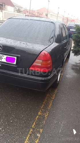 Mercedes C 220 1995, 290,000 km - 2.2 l - Gəncə