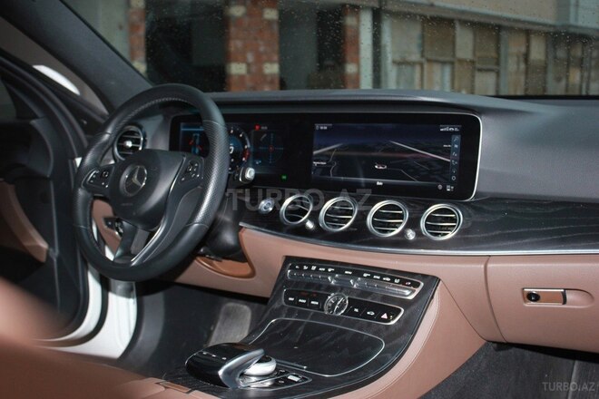 Mercedes E 220 2017, 115,000 km - 2.2 l - Bakı