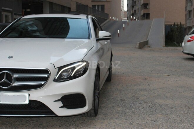 Mercedes E 220 2017, 115,000 km - 2.2 l - Bakı