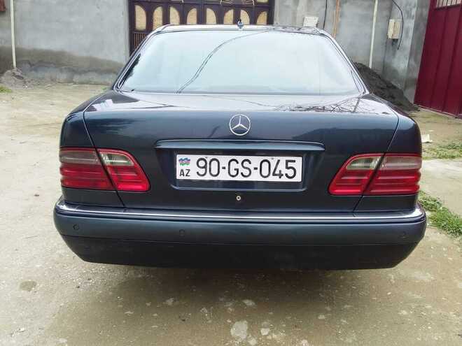 Mercedes E 200 1999, 273,000 km - 2.0 l - Bakı