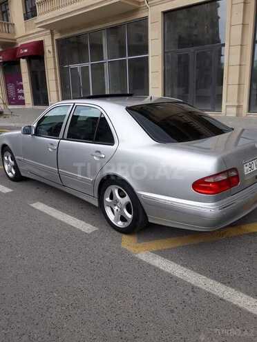 Mercedes E 240 2000, 221,174 km - 2.6 л - Bakı