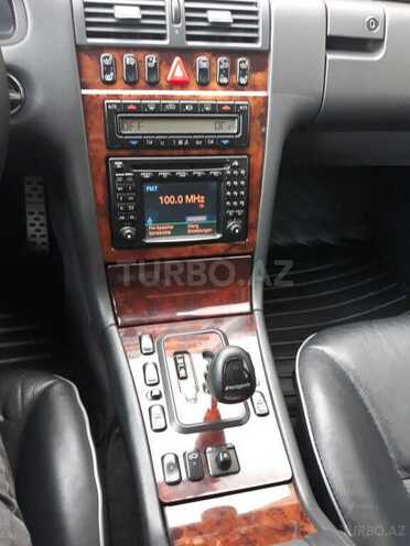 Mercedes E 240 2000, 221,174 km - 2.6 л - Bakı