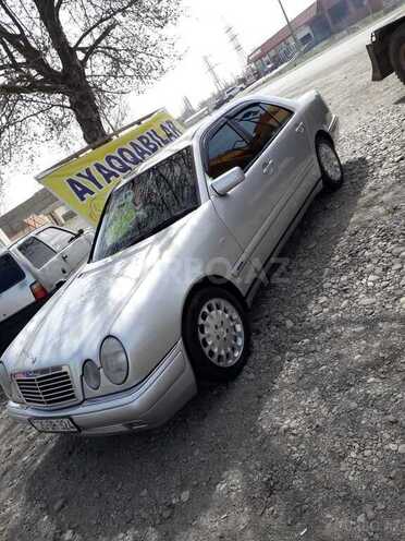 Mercedes E 200 1998, 234,550 km - 2.0 l - Ağdam