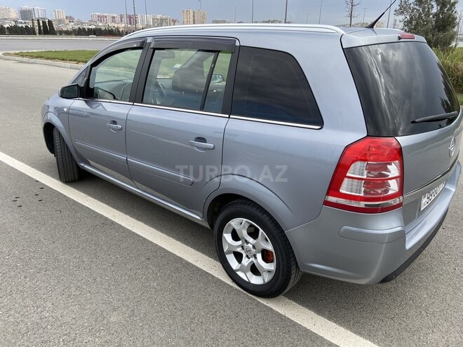 Opel Zafira 2005, 203,400 km - 2.2 l - Bakı