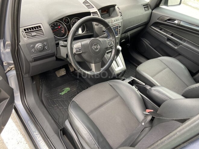 Opel Zafira 2005, 203,400 km - 2.2 l - Bakı
