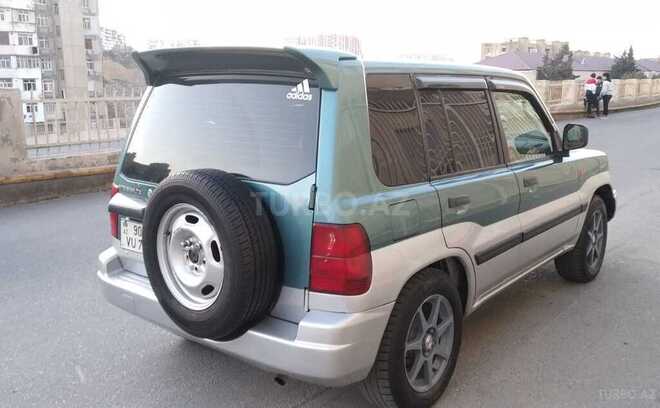 Mitsubishi Pajero io 1999, 380,000 km - 2.0 l - Bakı
