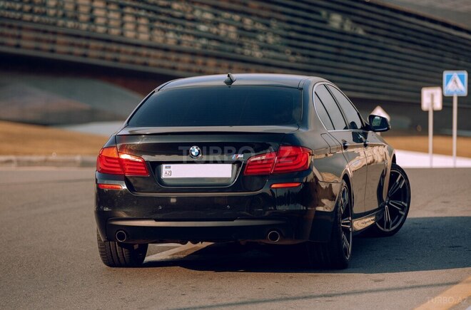BMW 530 2010, 225,000 km - 3.0 л - Bakı