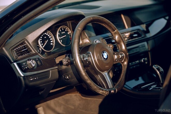 BMW 530 2010, 225,000 km - 3.0 л - Bakı