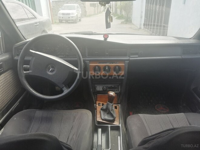 Mercedes 190 1992, 257,000 km - 2.0 л - Bakı