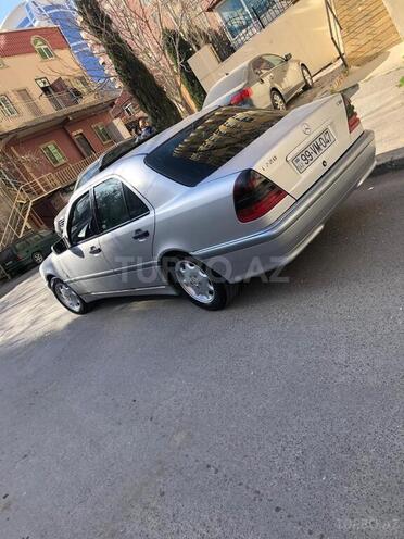 Mercedes C 220 1999, 299,160 km - 2.2 l - Bakı