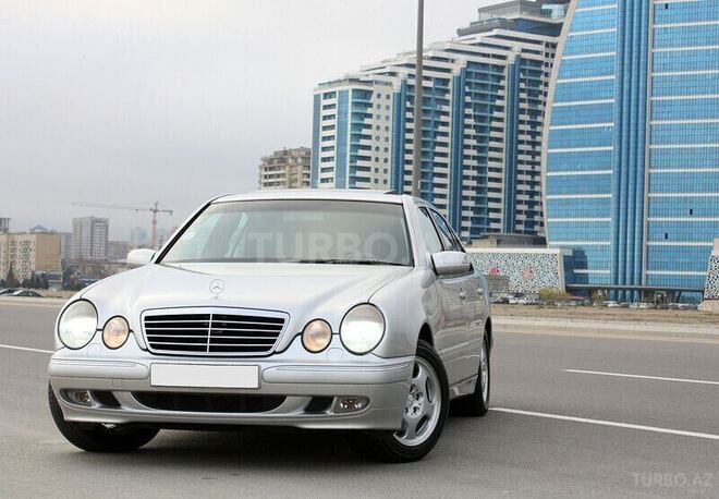 Mercedes E 320 2000, 181,000 km - 3.2 l - Bakı