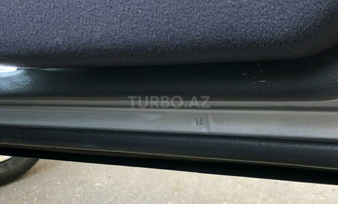 Mercedes E 320 2000, 181,000 km - 3.2 l - Bakı