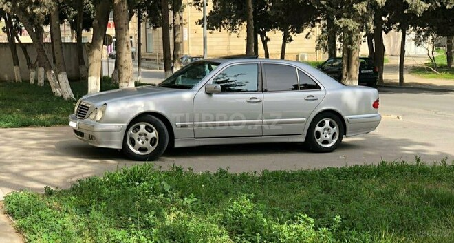 Mercedes E 320 2000, 181,000 km - 3.2 l - Bakı