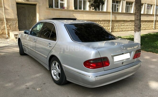 Mercedes E 320 2000, 181,000 km - 3.2 l - Bakı