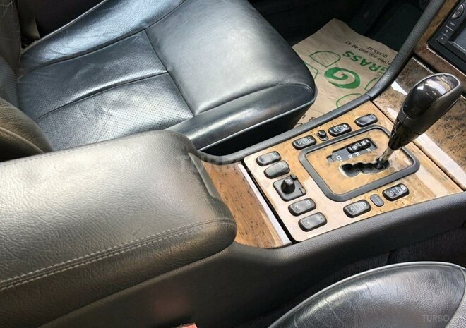 Mercedes E 320 2000, 181,000 km - 3.2 l - Bakı