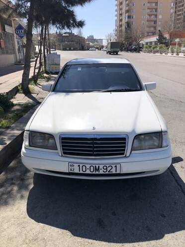 Mercedes C 220 1995, 415,000 km - 2.2 l - Bakı
