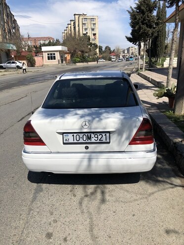 Mercedes C 220 1995, 415,000 km - 2.2 l - Bakı