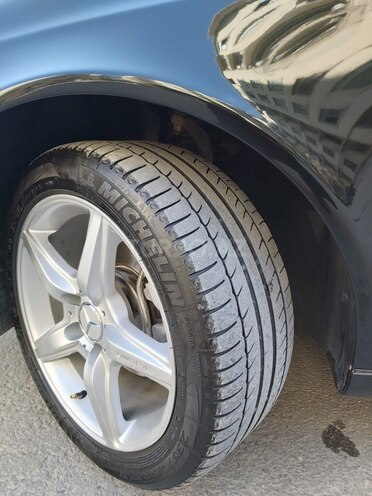 Mercedes E 240 2003, 241,000 km - 2.4 l - Bakı