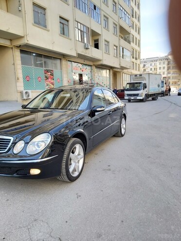 Mercedes E 240 2003, 241,000 km - 2.4 l - Bakı