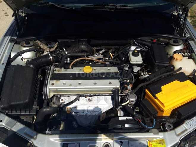 Opel Vectra 1997, 134,000 km - 2.0 l - Bakı