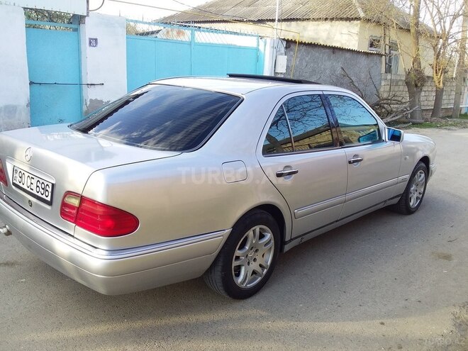Mercedes E 230 1995, 450,054 km - 0.2 l - Beyləqan