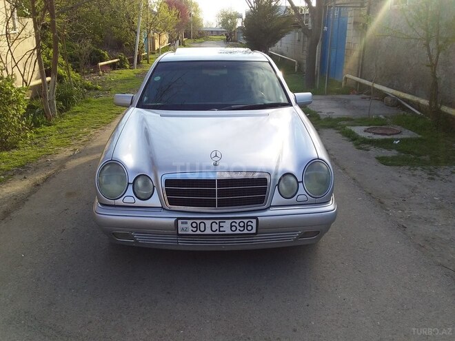 Mercedes E 230 1995, 450,054 km - 0.2 l - Beyləqan