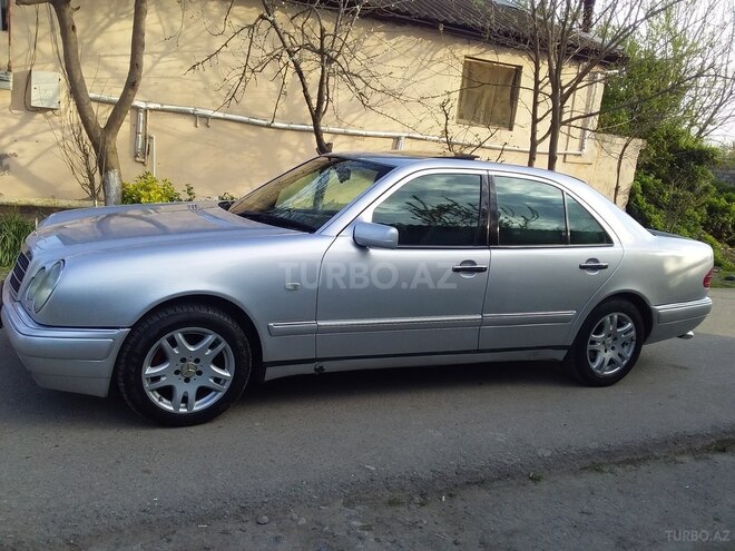 Mercedes E 230 1995, 450,054 km - 0.2 l - Beyləqan