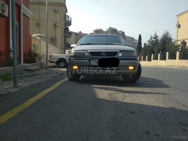Opel Vectra 1993, 109,545 km - 2.0 л - Bakı