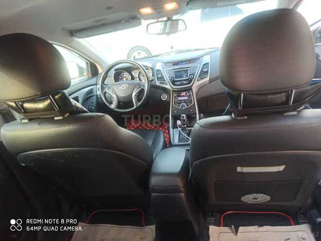 Hyundai Elantra 2015, 61,000 km - 1.8 l - Bakı