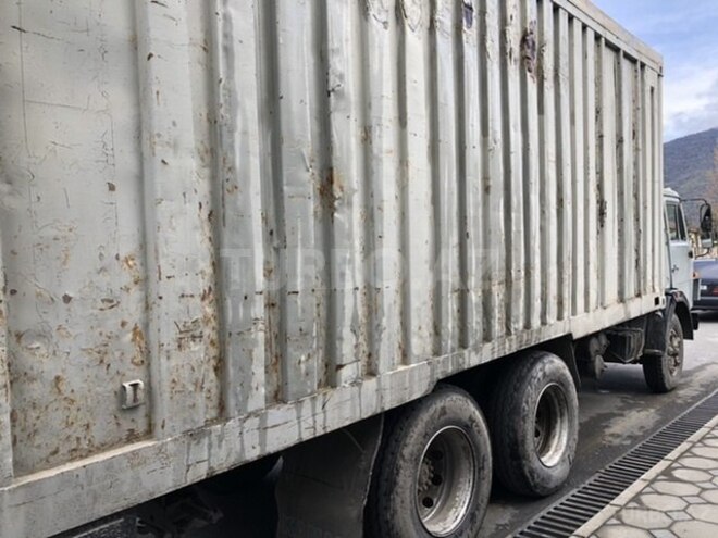 KamAz 53212 1989, 500,000 km - 11.0 л - Balakən