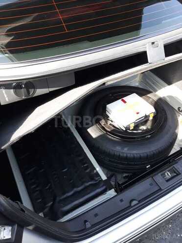 Mercedes E 240 2000, 221,174 km - 2.6 л - Bakı
