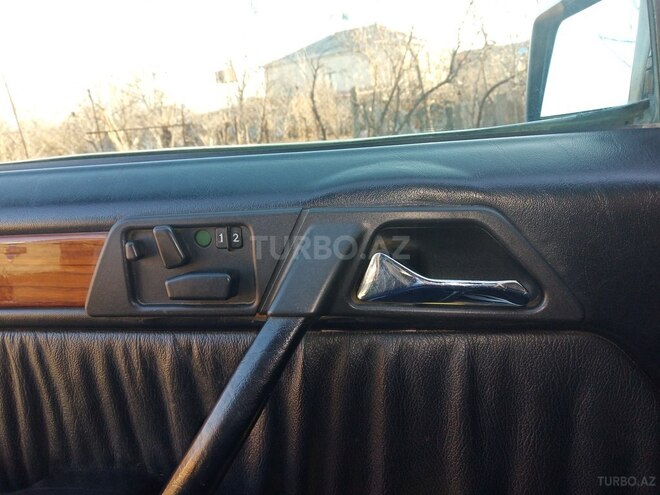 Mercedes E 320 1994, 342,222 km - 3.2 л - Xırdalan