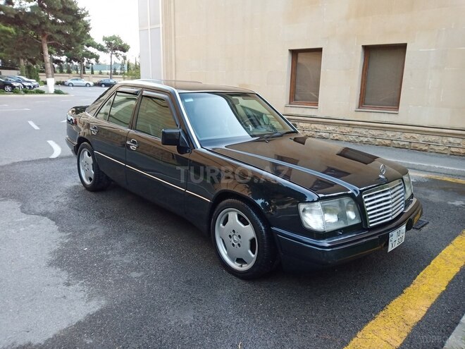 Mercedes E 320 1994, 342,222 km - 3.2 л - Xırdalan