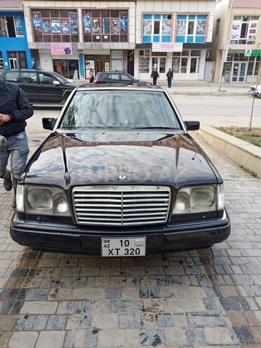 Mercedes E 320 1994, 342,222 km - 3.2 л - Xırdalan