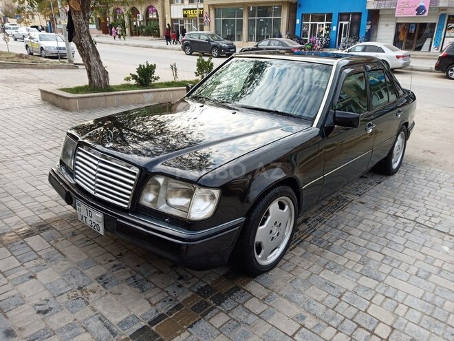 Mercedes E 320 1994, 342,222 km - 3.2 л - Xırdalan