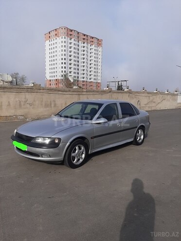Opel Vectra 1998, 327,000 km - 2.0 l - Sumqayıt