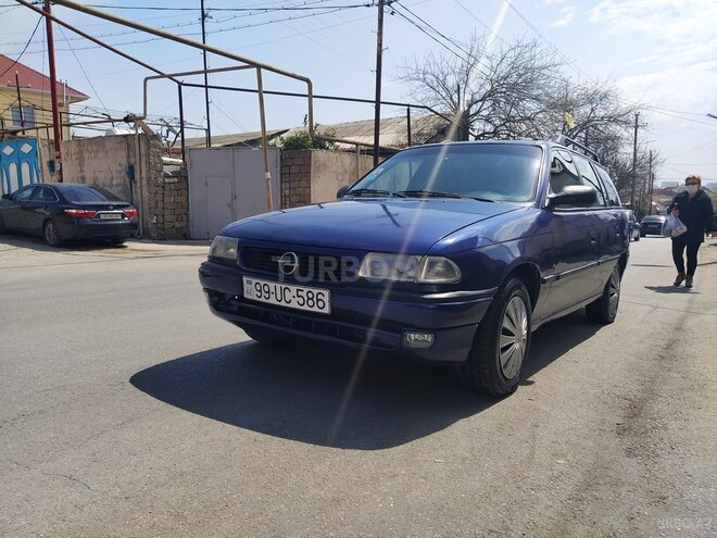 Opel Astra 1995, 323,000 km - 1.6 l - Bakı