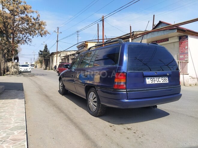 Opel Astra 1995, 323,000 km - 1.6 l - Bakı