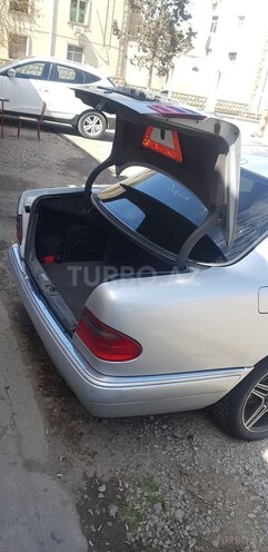 Mercedes E 230 1995, 450,197 km - 2.3 l - Gəncə