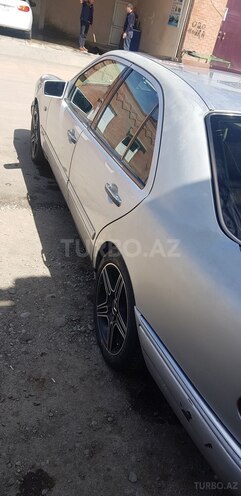 Mercedes E 230 1995, 450,197 km - 2.3 l - Gəncə